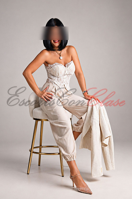 Escort veterana ex-modelo venezolana. Mía